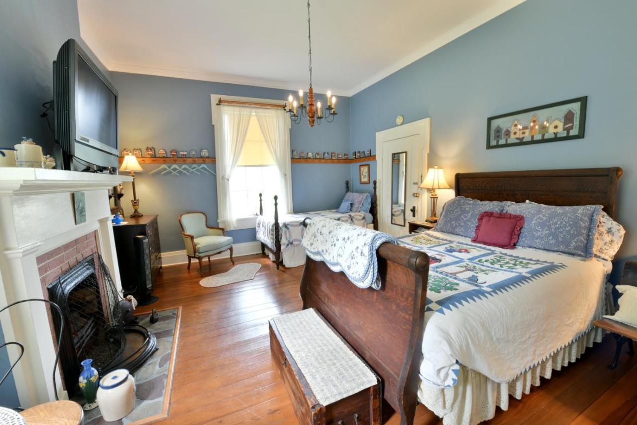 The Pines Of Dresden Bed and Breakfast Eksteriør billede