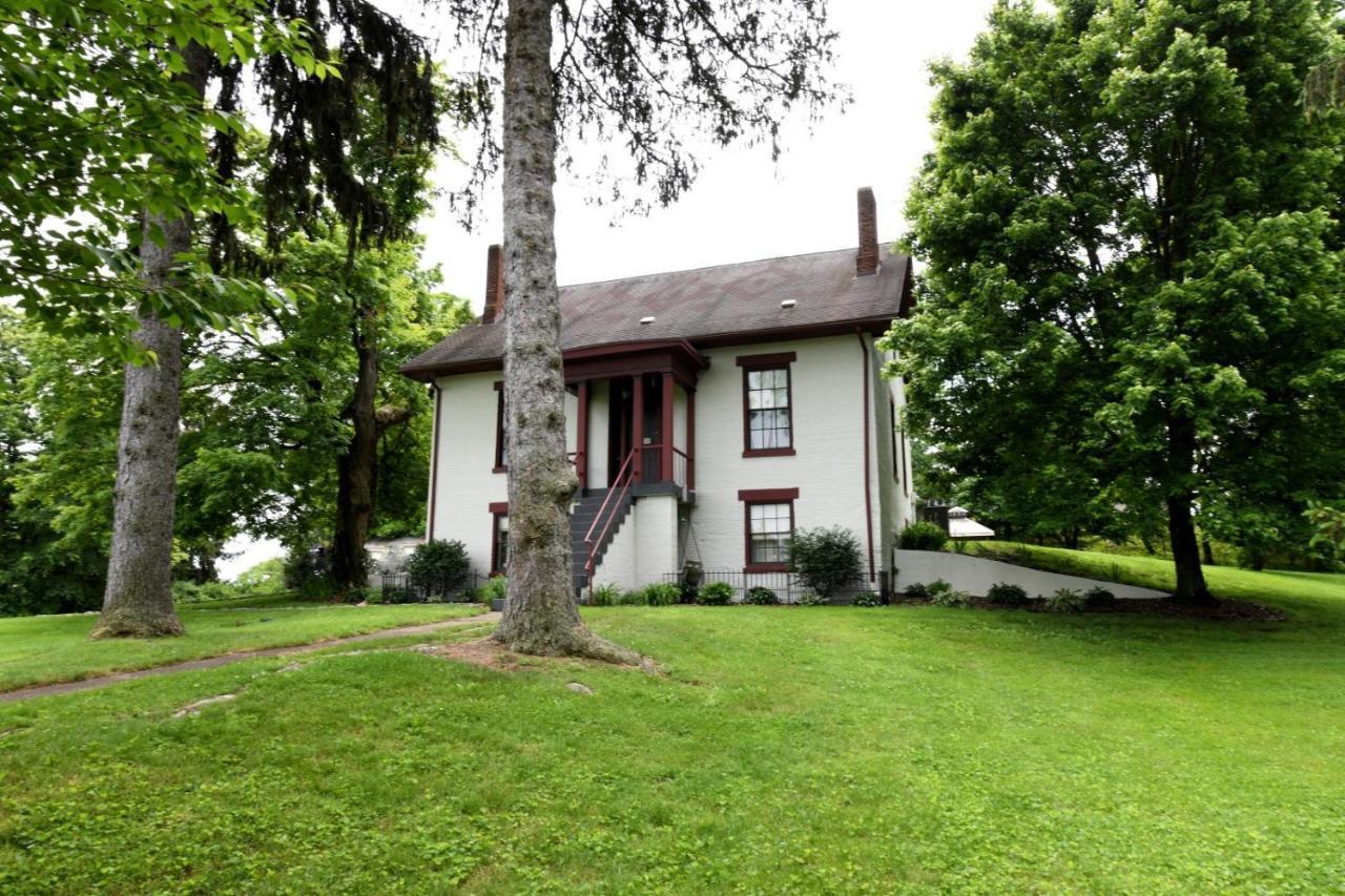 The Pines Of Dresden Bed and Breakfast Eksteriør billede