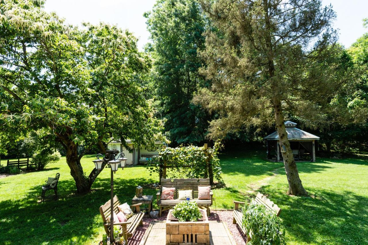 The Pines Of Dresden Bed and Breakfast Eksteriør billede