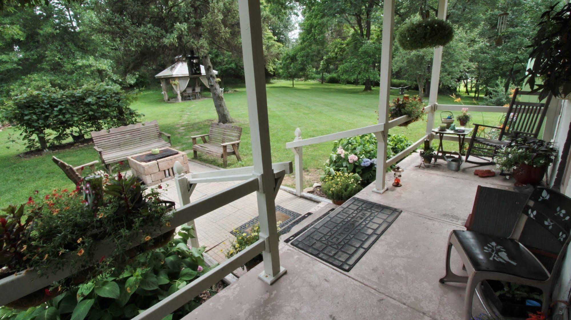 The Pines Of Dresden Bed and Breakfast Eksteriør billede