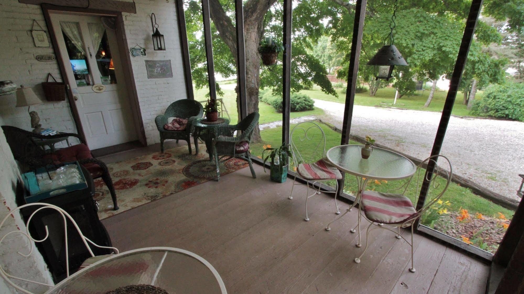 The Pines Of Dresden Bed and Breakfast Eksteriør billede